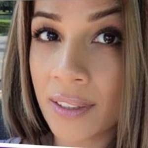 Meet your Posher, Consuelo